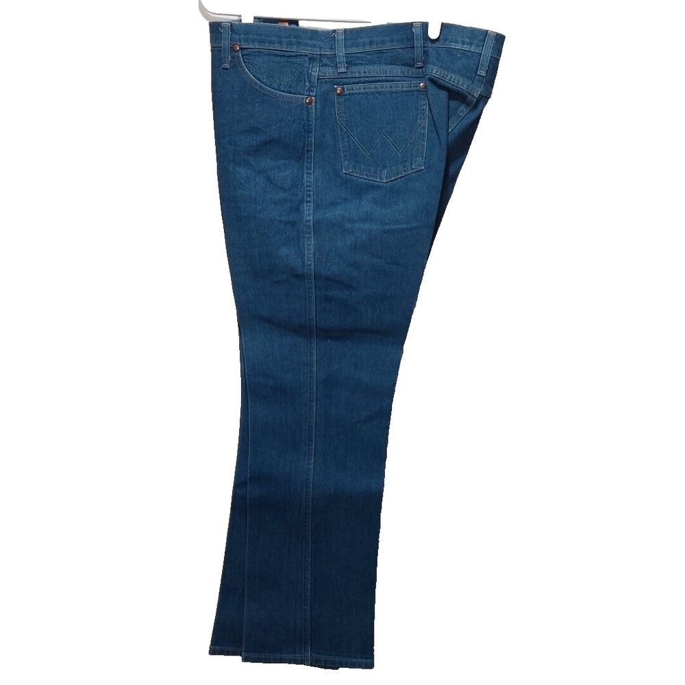 Wrangler Blue Denim Men's 42x32 Straight Leg Jeans 936DEN Starched and Ready